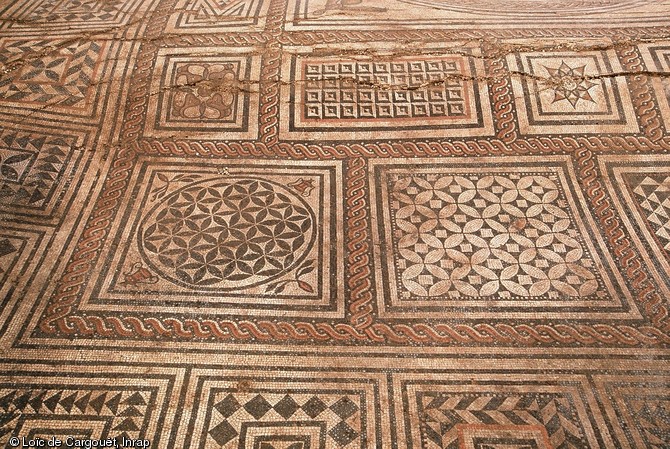 archéologie - saint-romain-en-gal. Si on fouillait dans l'atelier de  mosaïque ?