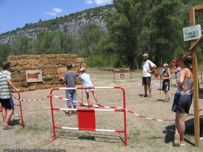 Initiation au lancé, Journées de la Préhistoire, Quinson (Alpes de Haute Provence), 21-22 juillet 2007.