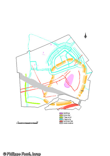 Plan des occupations successives du Néolithique à la période médiévale, sur un plateau où était projetée la création de la zone d'activité des Tourelles. On y distingue une vaste enceinte à fossé interrompu de l'âge du Bronze et un habitat enclos de l'âge du Fer. 