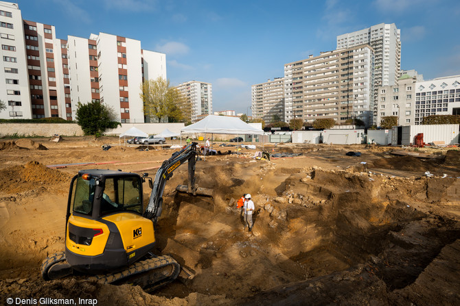 La « maison des Lierres », construction bourgeoise de la fin du XVIIe – début XVIIIe siècles, appartenait sans doute à l’un des nombreux pépiniéristes alors installés sur la commune de Vitry-sur-Seine (Val-de-Marne), dont l’activité approvisionnait tous les châteaux environnants, 2016.