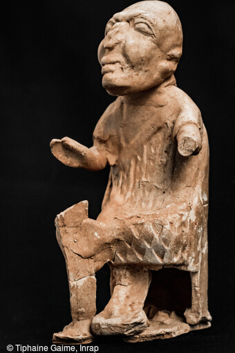 Mime-acteur découvert dans une sépulture de l'ensemble funéraire antique de Saint-Vulbas (Ain). 