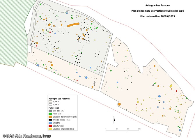 Plan général des vestiges du Néolithique à l'âge du Fer mis au jour sur le site d'Aubagne (Bouches-du-Rhône). 455 structures archéologiques ont été mises en évidence réparties sur un surface décapée de 7371 m2. 