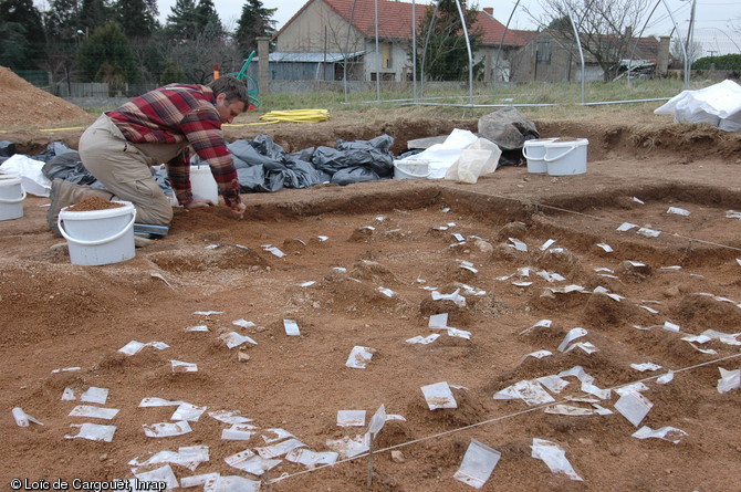 Implantation magdalénienne en cours de fouille à Montluçon (Allier), 2010. 