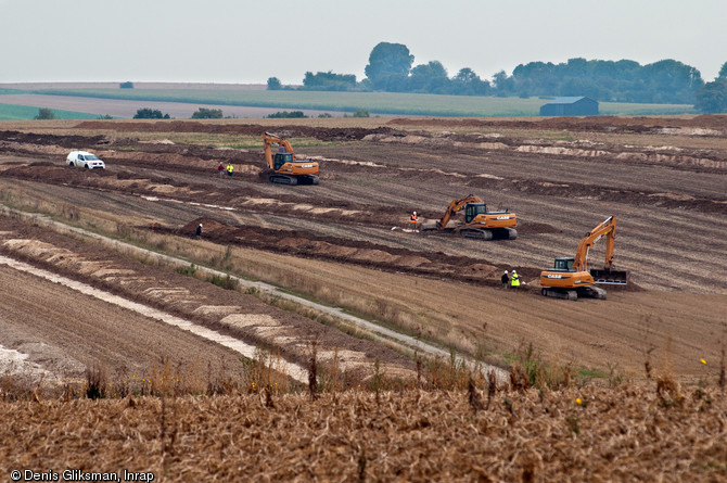 Diagnostics archéologiques à Etricourt-Manancourt (Somme) sur le canal Seine-Nord Europe, 2009.