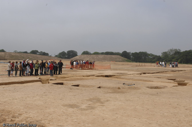 Près de trois mille visiteurs se sont succédé sur le site archéologique de Lannion lors de la journée portes ouvertes le 5 juin 2010.