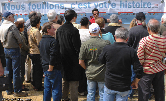 Près de trois mille visiteurs se sont succédé sur le site archéologique de Lannion lors de la journée portes ouvertes le 5 juin 2010.