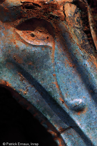 Détail du pavillon du carnyx en forme de hure de sanglier. Cette trompette de guerre gauloise a été découverte en 2004 dans une fosse rituelle sur le sîte des Arènes de Tintignac. 