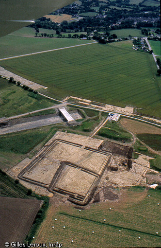 Le site de Rosquelfen à Laniscat (Côtes-d'Armor) en cours de fouille, IIIe s. avant notre ère - Ier s. de notre ère, 2007.