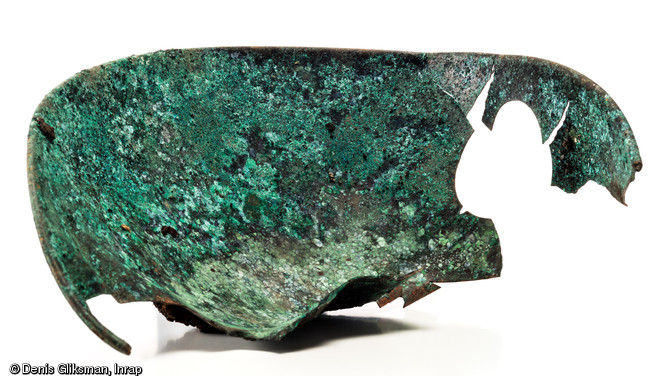 Grand élément en cuivre non identifié, datant de la Grande Guerre et découvert à Marcilly-sur-Tille (Côte-d'Or), 2011.